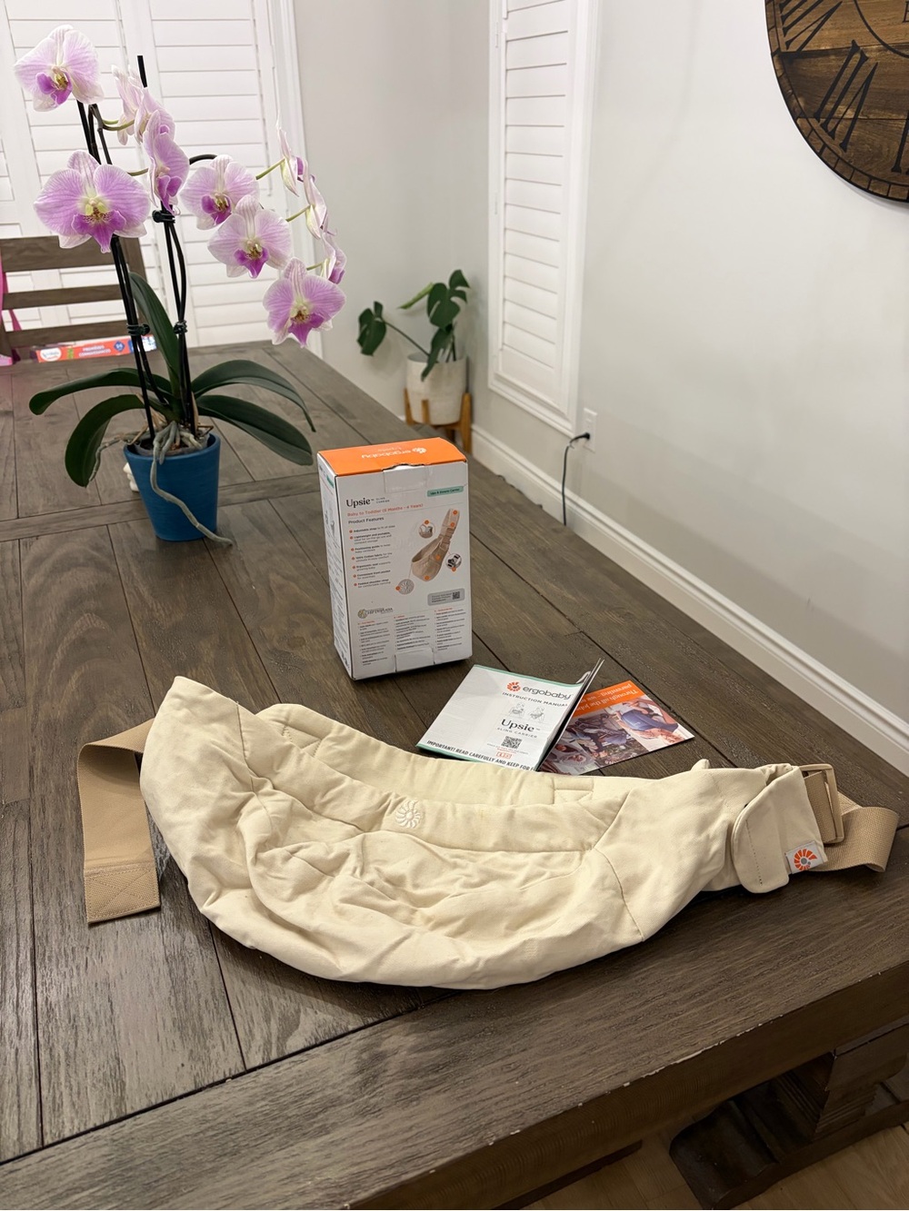 Ergobaby Beige Upsie